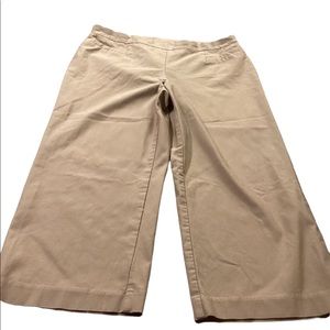 Chico’s so slimming crop pants size 16